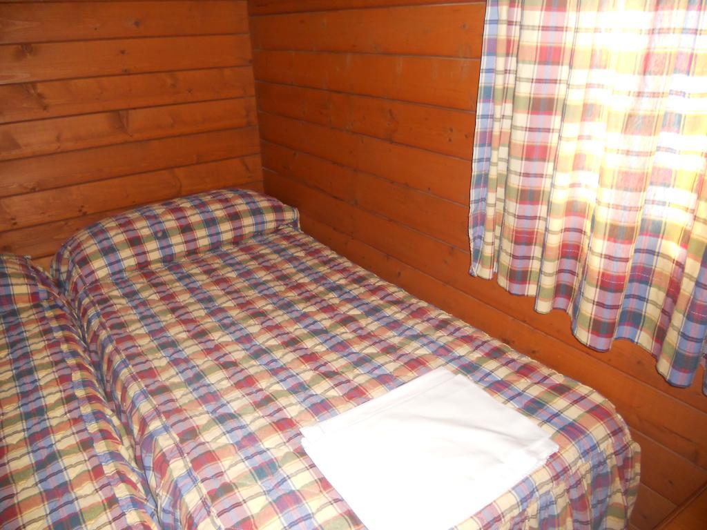 Camping ฟูเอ็นเต เด เปียดรา ห้อง รูปภาพ