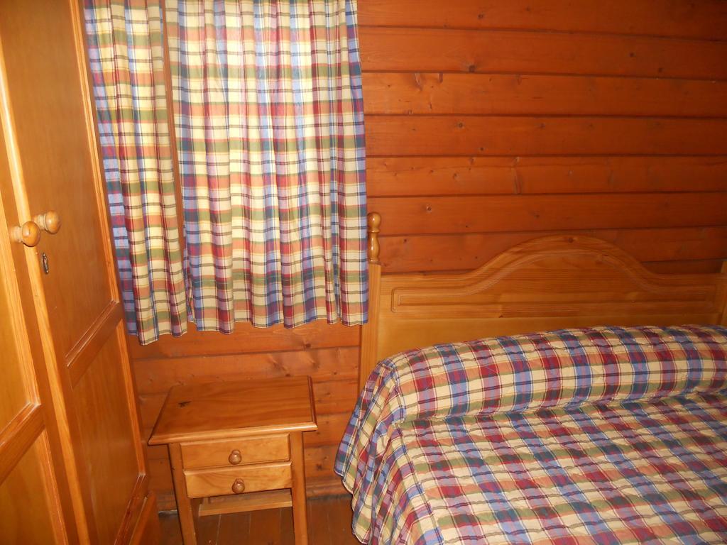 Camping ฟูเอ็นเต เด เปียดรา ภายนอก รูปภาพ