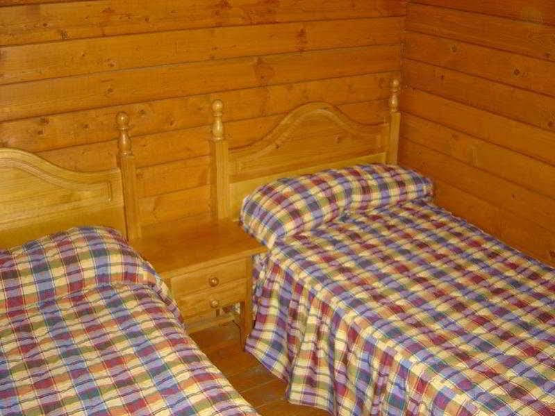 Camping ฟูเอ็นเต เด เปียดรา ภายนอก รูปภาพ